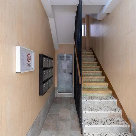 Centro Estacion Vialia 아파트 *